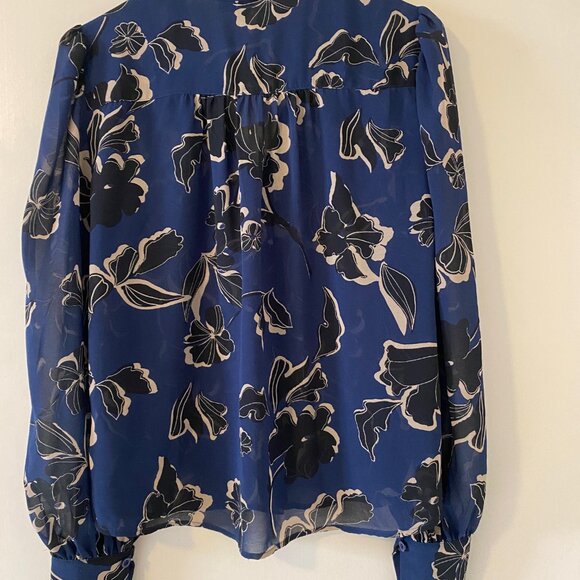 Evereve Gianna Floral Blouse in Navy/Black Size Medium M - Picture 3 of 8